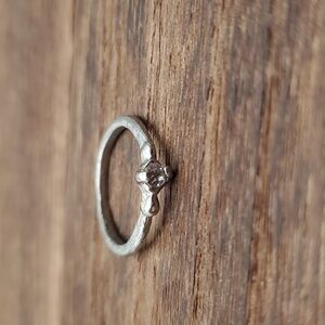 Size 5 silver delicate stone ring feminine flirty‎ band R316